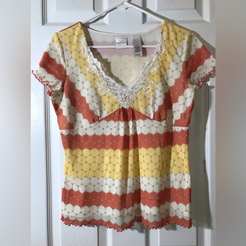 Emma James beautiful blouse sheer with lining size medium “must see”!